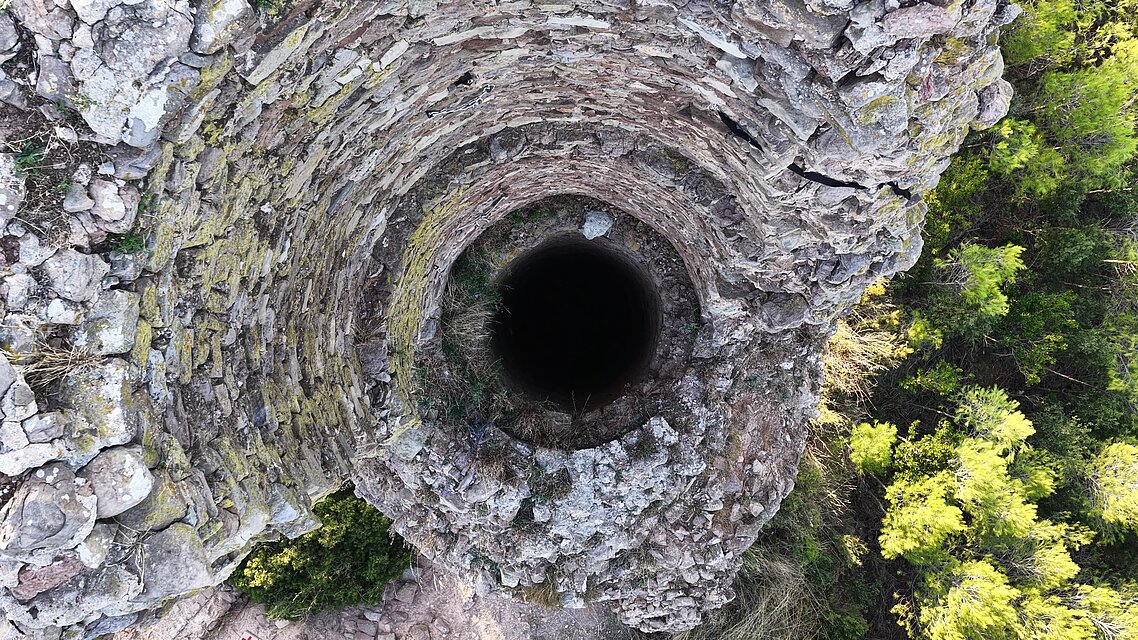 Claudia Pagès Rabal Feudal Hole, 2025 