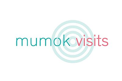 Schriftzug mit mumok visitis, im Hintergrund viele Kreise